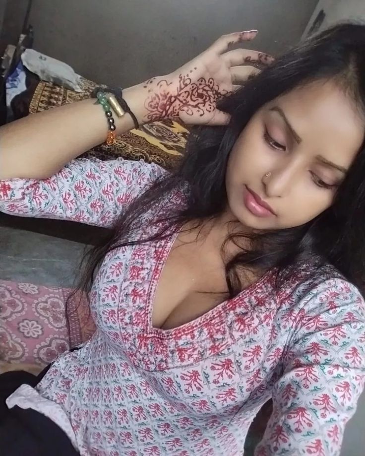Call Girls In Wazirabad Surghat Delhi NCR) 9958018831