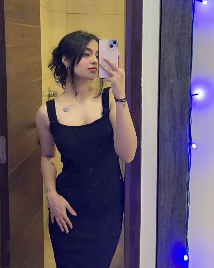 Call Girls In Krishna Nagar 9711014705 Escort Service