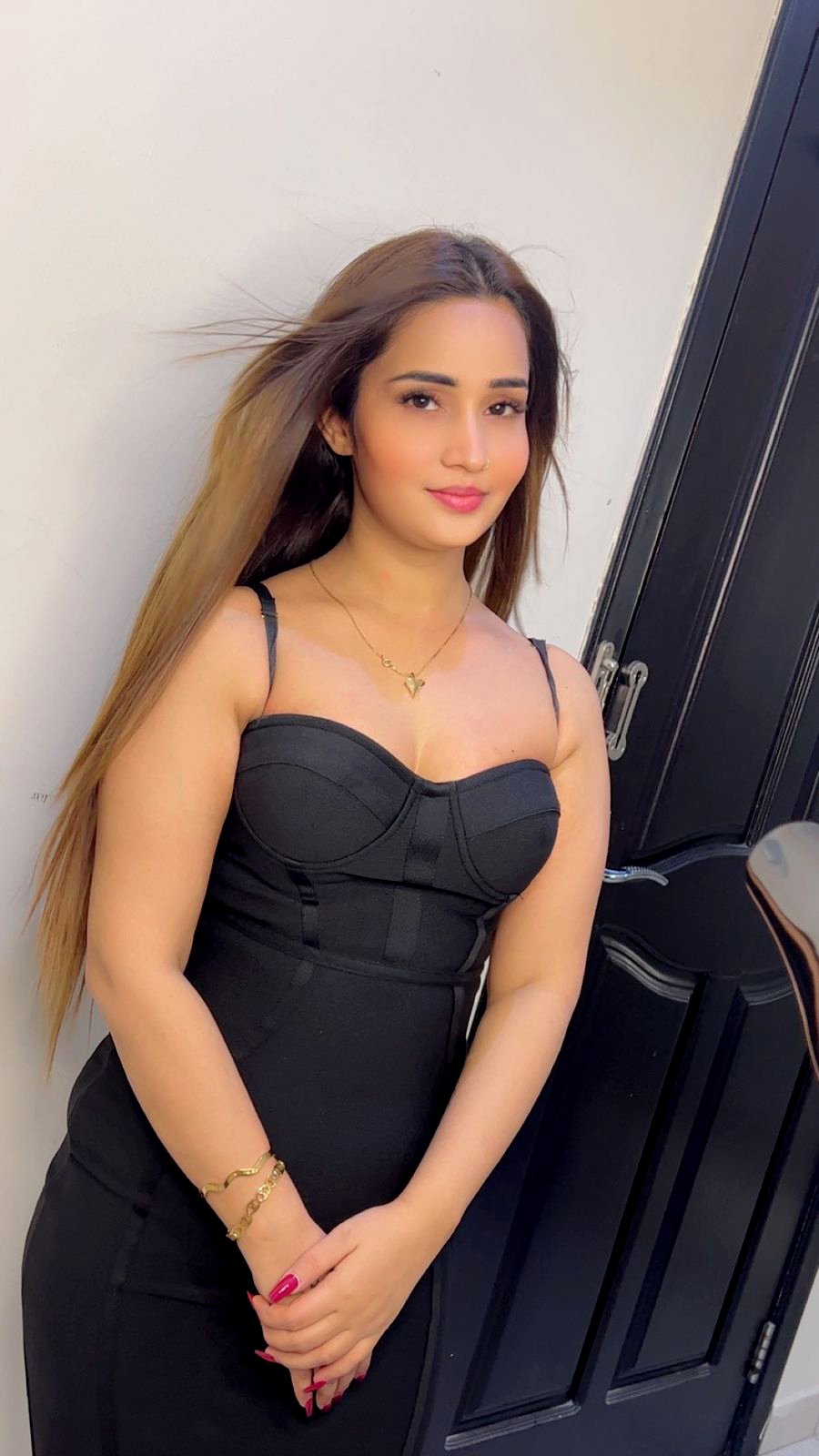 Premium Call Girls In baga Goa꧁7669011019꧂Goa High Class Russian Escorts