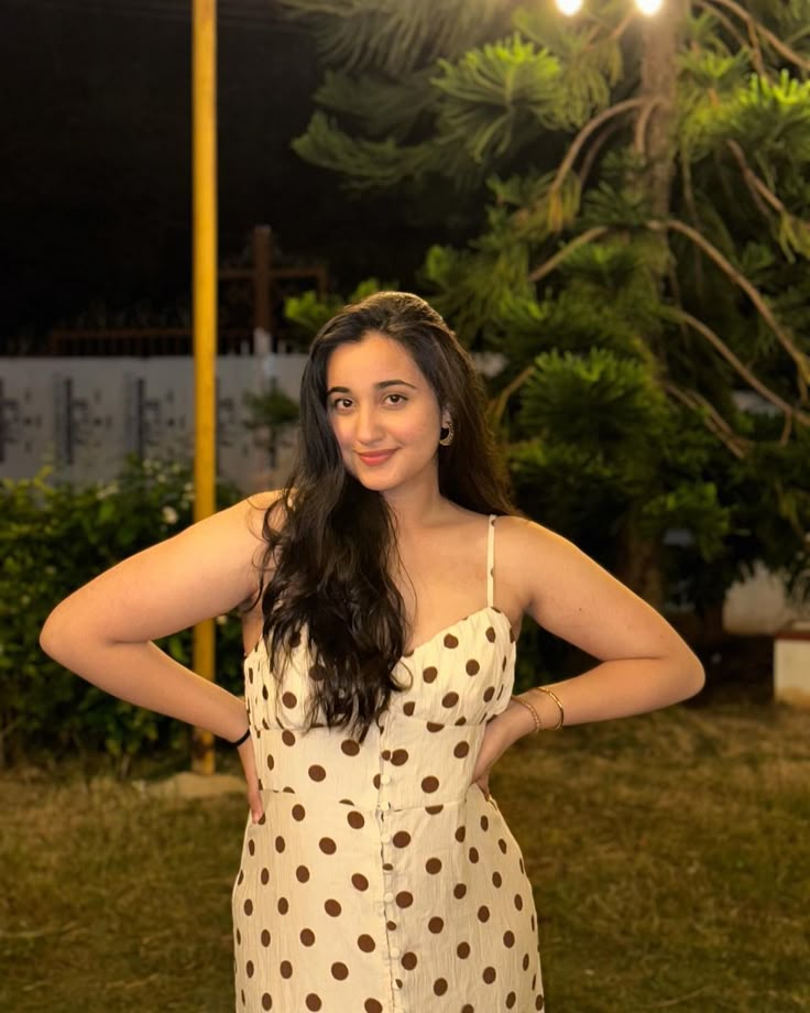 Call Girls In Triclopyr 9711014705 Escort Service