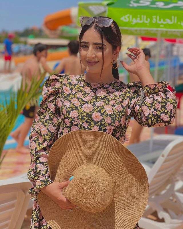 9319099832 Call Girls In Delhi in Escort Vasant Kunj