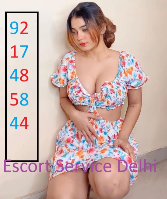 Miss Call Girls In India Gate (Delhi) ꧁❤ 9217485844 ❤꧂ Escorts Service +919217485844