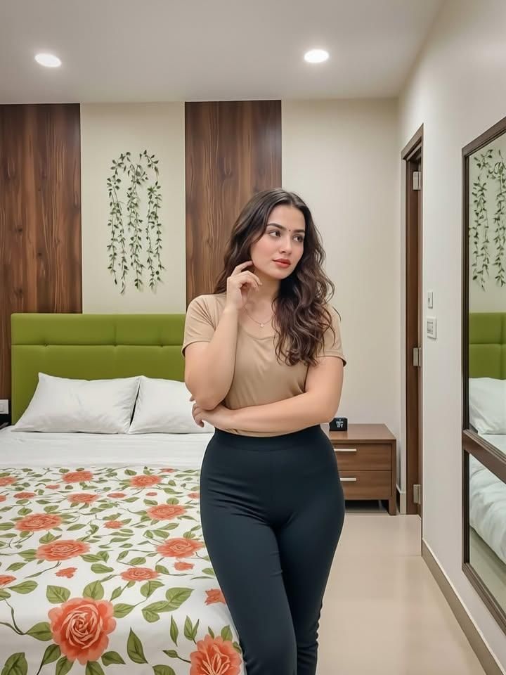 9319099832 Call Girl Service in Munirka, Delhi Indepedent Escorts