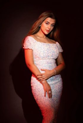 High-Profile Call Girls in baga Goa ∳ 9910359776 ∳ Goa Russian Escorts 24X7