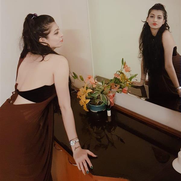 Call Girls In Paschim Vihar ( Delhi ) 9211396314– VIP Escorts Delhi Girls ...