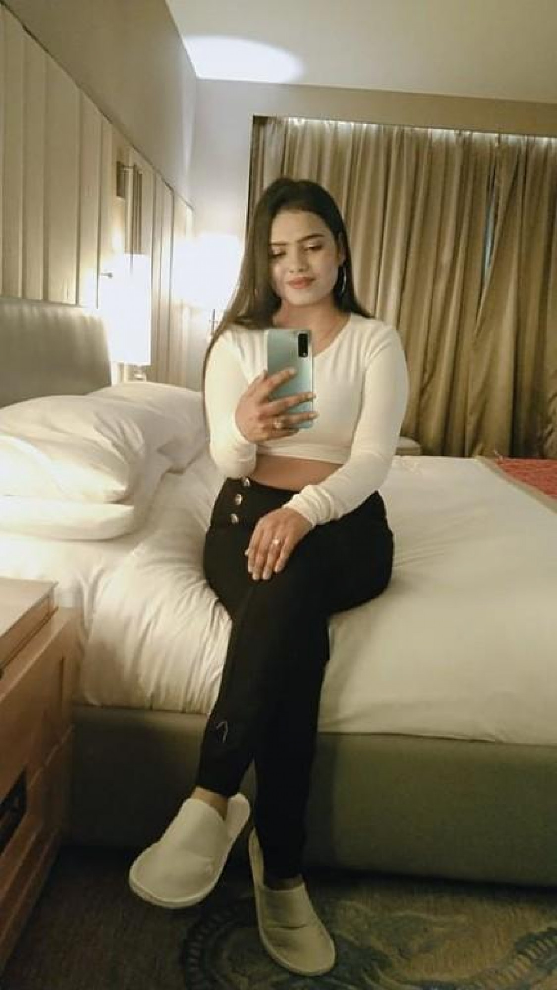 Call Girls In Connaught Place Delhi ????⇉92890↹98122 Escort Service In Delhi