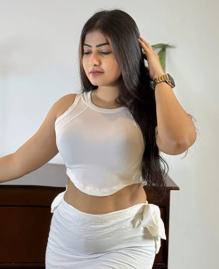 9711800081 Call Girl in Hauz Qazi Delhi NCR Escort Services Call