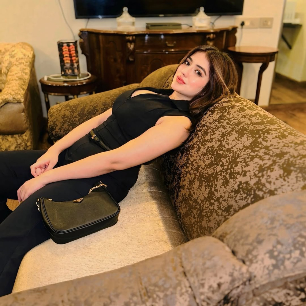 Low rate Call girls in Kalkaji Delhi | 9220592151 Book Now Delhi Escorts