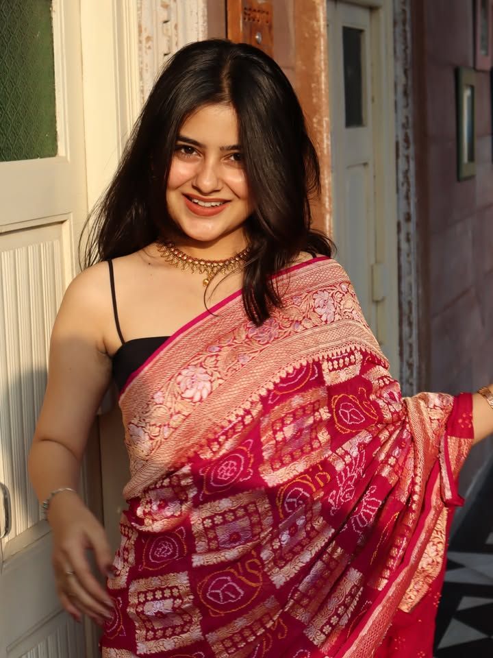 Call Girls In Munirka 8130408224 Service Delhi NCR (Cash On Delivery)