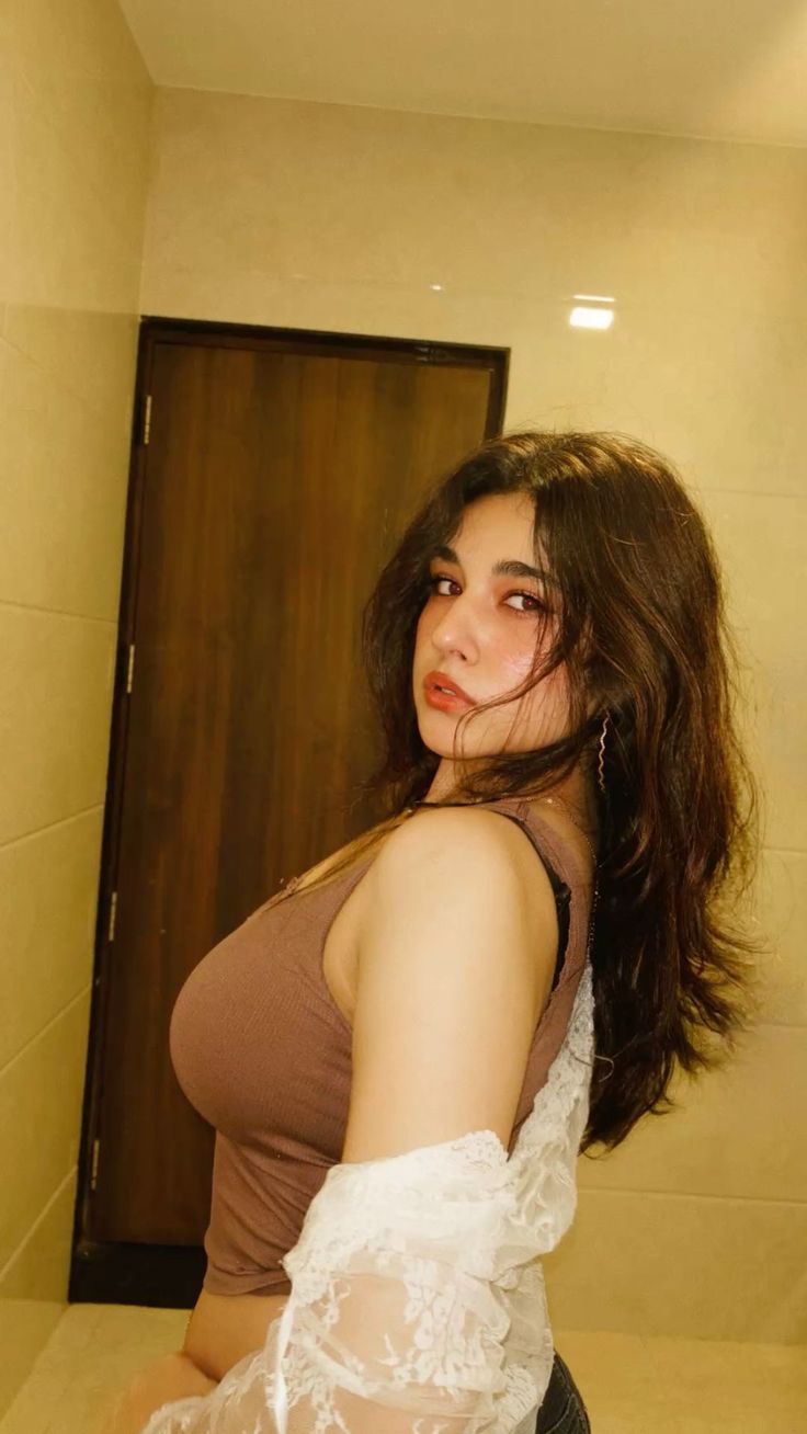 Call Girl in Bhagat Singh Market 9711800081 Delhi NCR Escort Services