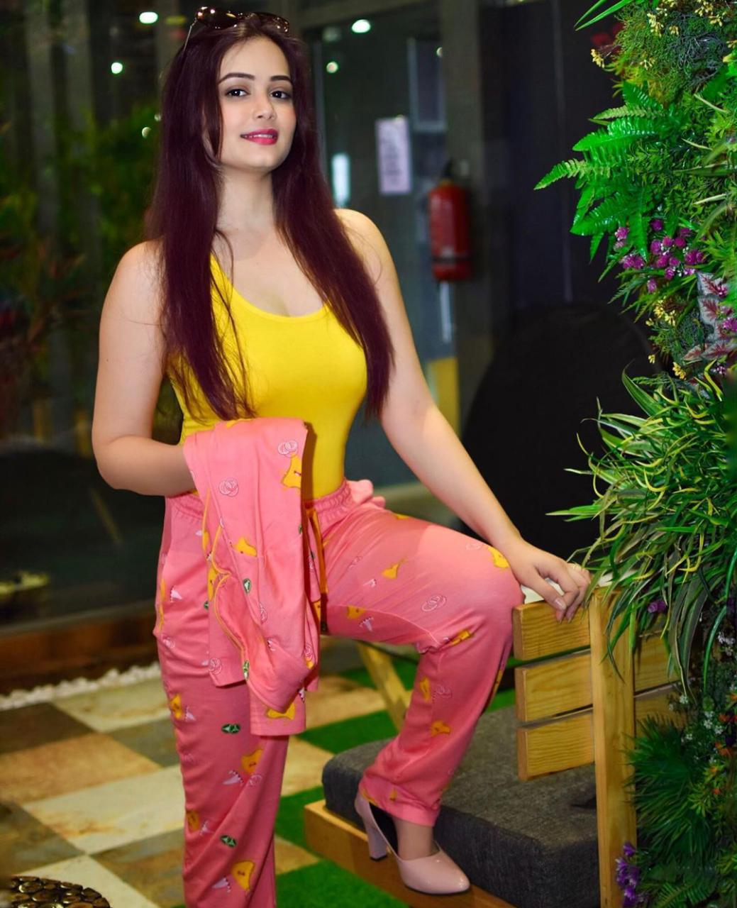 Hot Indian Models Escorts in Mumbai, Bollywood Film Actresses Escorts in Mumbai, 9990222242 High Class Celebrities Escorts in Mumbai,