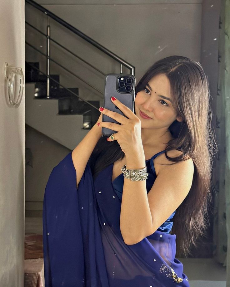 Call Girls In Indraprastha Estate 9711014705 Escort Service